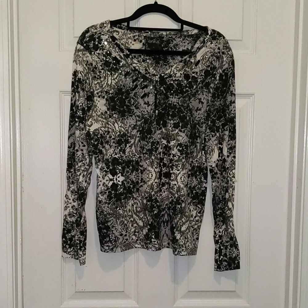Erika gray black white print top   Sz PL